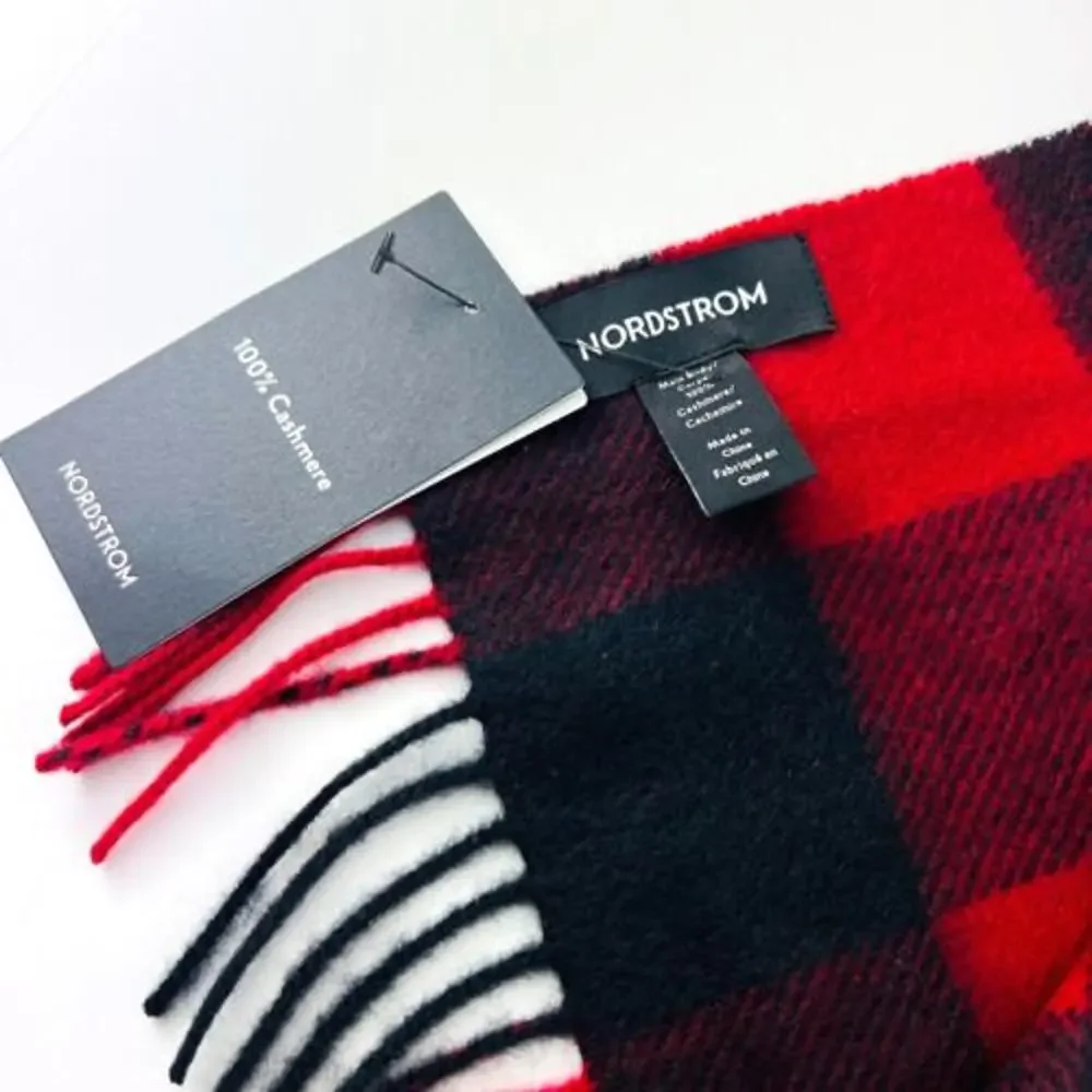 New Nordstrom Red Rio Black Buff Check Buffalo Plaid 100% Cashmere Fringe Scarf